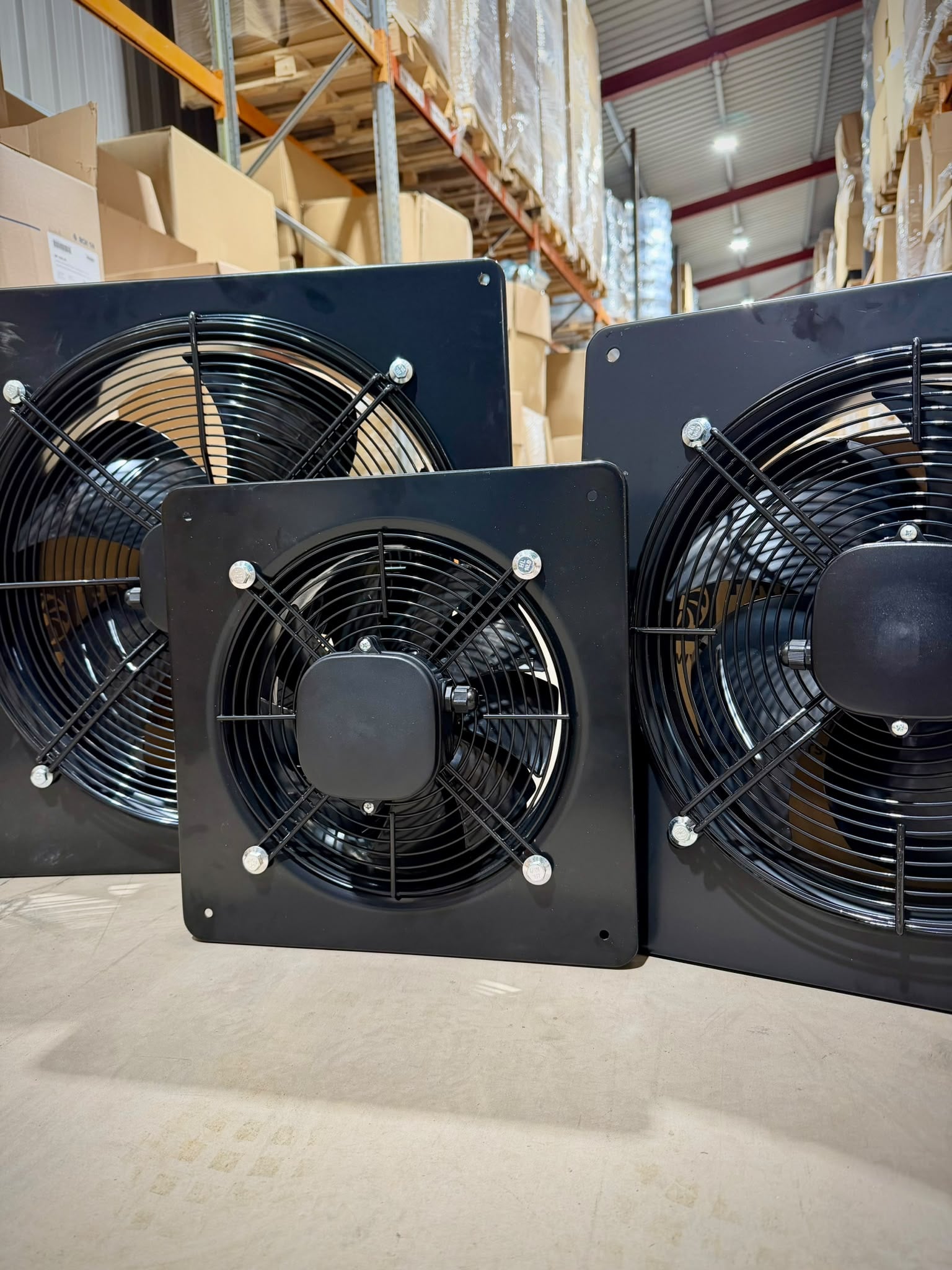 Ventara Plate Extractor Fan - 400mm - Image 2