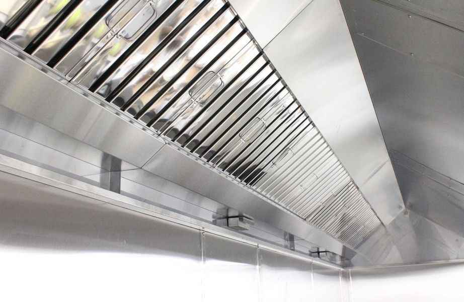 Stainless Steel Commercial Kitchen Canopy - Image 4
